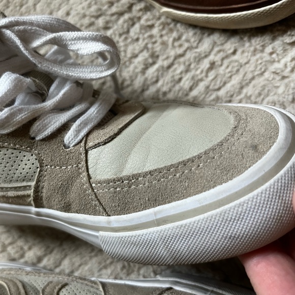 Airwalk Kids High-Top Sneakers - Picture 3 of 9